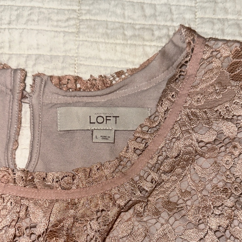 LOFT Large Lace Sleeveless Blouse Dusty Rose Like New - Picture 2 of 5